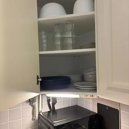 In With Free Parking Apartment