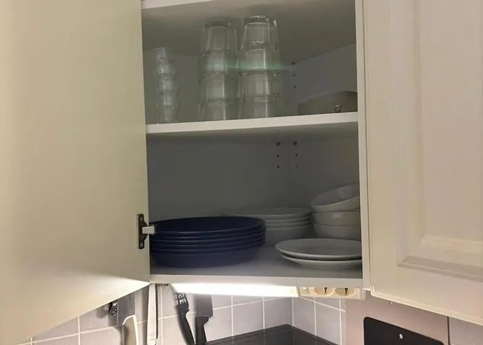 In With Free Parking شقة